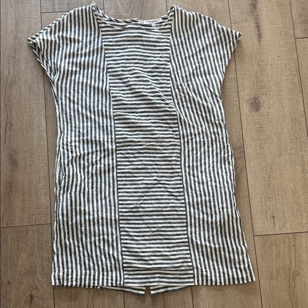 Madewell Striped Black and White Women's Dress size Small Cap Sleeve